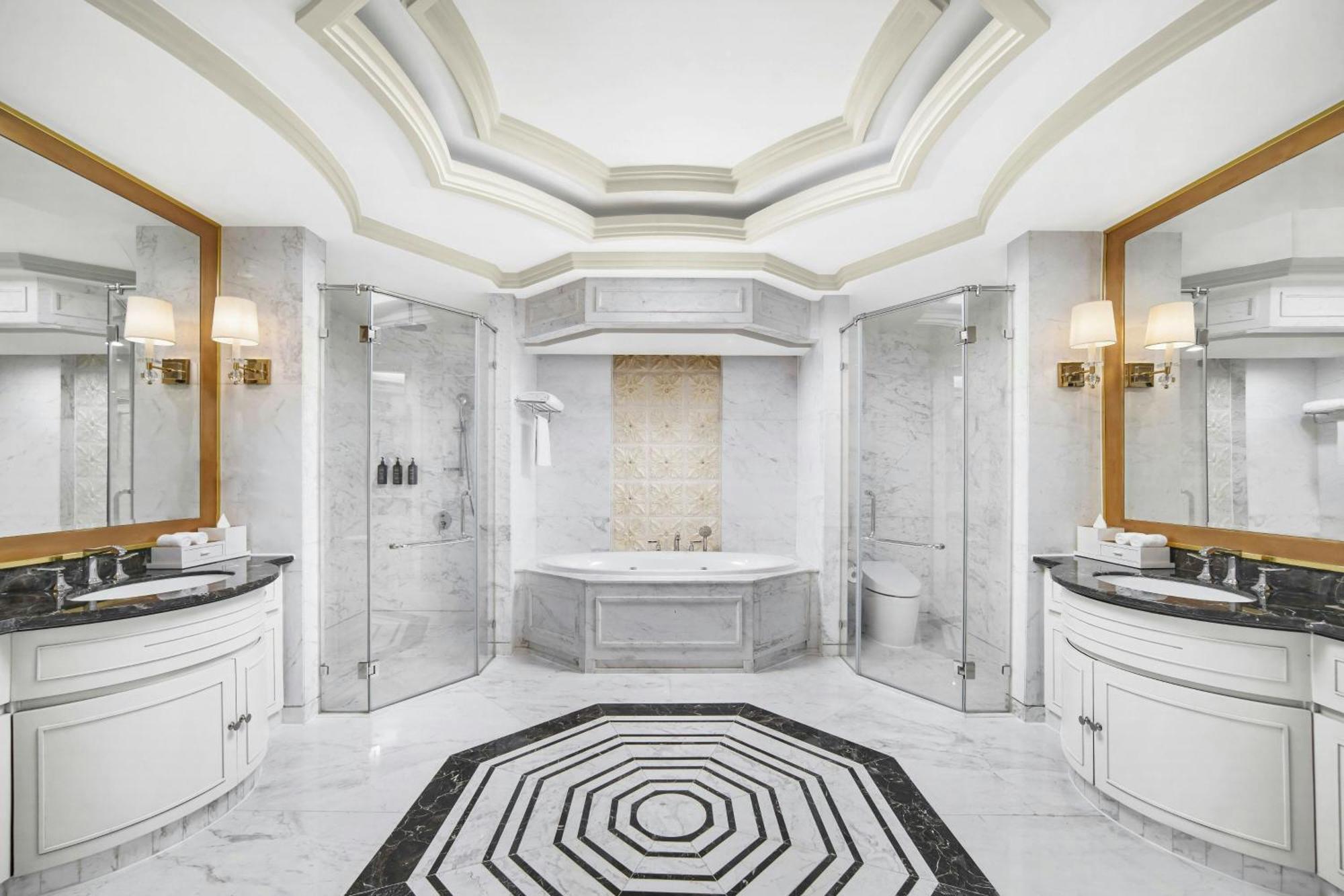 Sheraton Can Tho Exteriör bild Bathroom